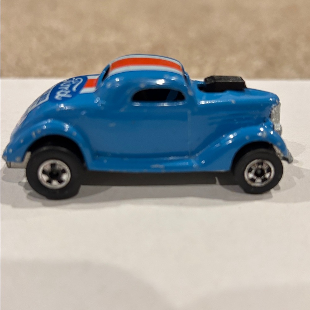 Vintage 1975 Hot Wheels Neet Streeter Ford Oldie But A Goodie Blue, Very Good